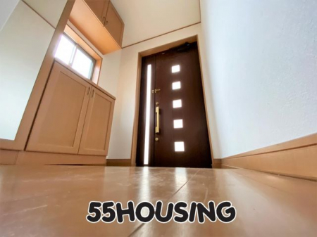 玄関　-