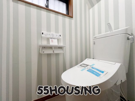 トイレ　-