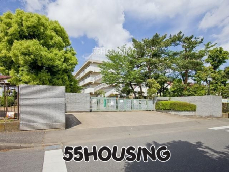 周辺環境　さいたま市立神田小学校 徒歩11分。 814m
