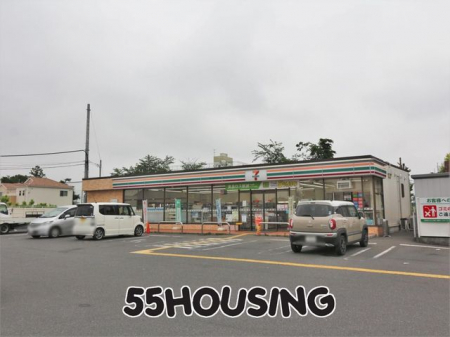 周辺環境　セブンイレブンさいたま大久保小学校前店 徒歩8分。 620m
