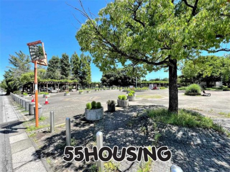周辺環境　八王子公園 徒歩5分。 360m