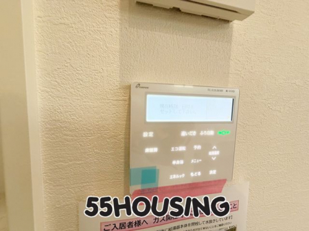 rO@-