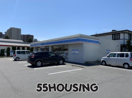 周辺環境　ローソン上尾上町二丁目店 徒歩5分。 330m