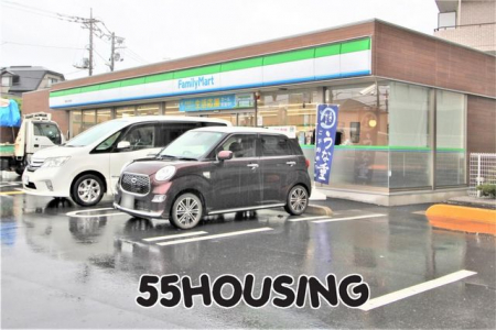 周辺環境　ファミリーマート春日部上蛭田店 徒歩7分。 500m