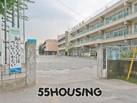 周辺環境　さいたま市立三橋小学校 徒歩5分。 400m