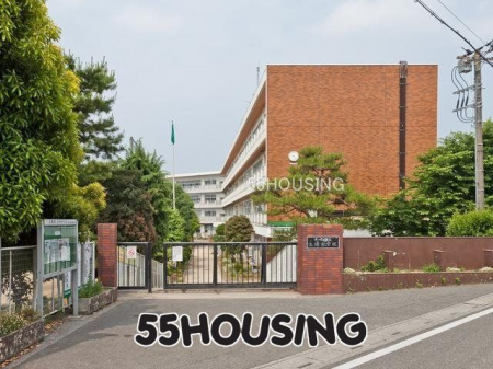 周辺環境　さいたま市立三橋中学校 徒歩3分。 200m