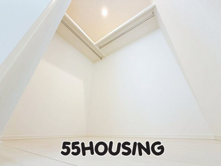 [@-