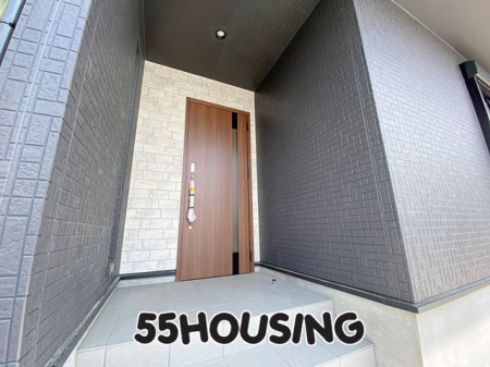 ց@-