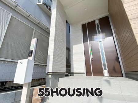ց@-