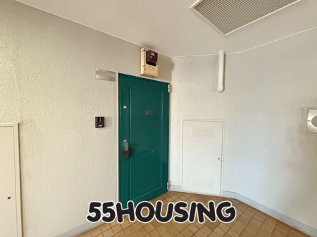 ց@-