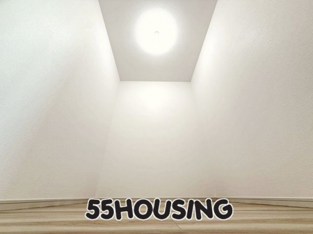 [@-