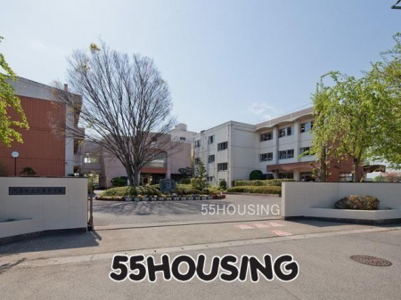 周辺環境　久喜市立太東中学校 徒歩30分。 2360m