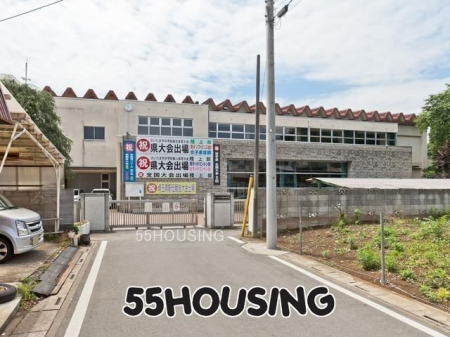 周辺環境　さいたま市立片柳中学校 徒歩17分。 1300m