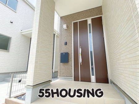 ց@-