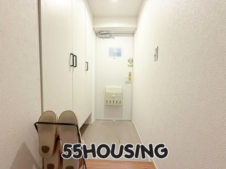 ց@-