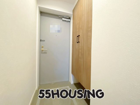 ց@-