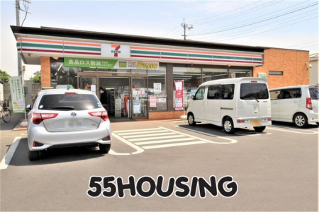 周辺環境　スギ薬局岩槻店 徒歩29分。 2260m