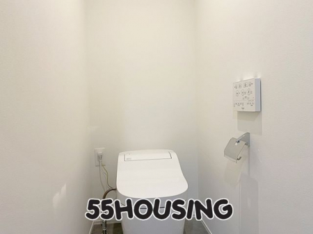 トイレ　-