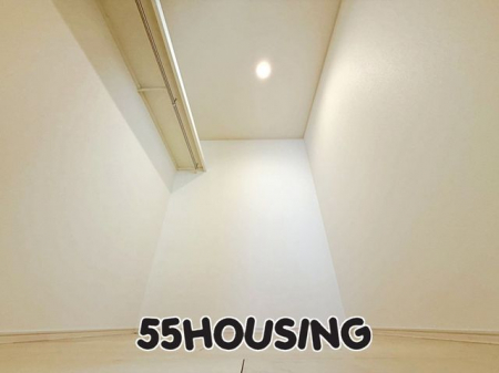 [@-