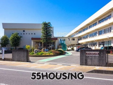 周辺環境　杉戸町立杉戸小学校 徒歩7分。 550m