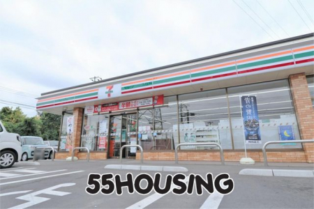 周辺環境　セブンイレブン杉戸内田4丁目店 徒歩10分。 740m