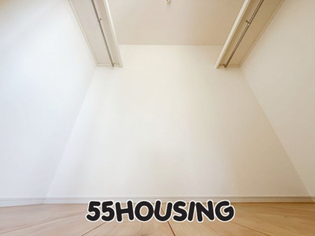[@-