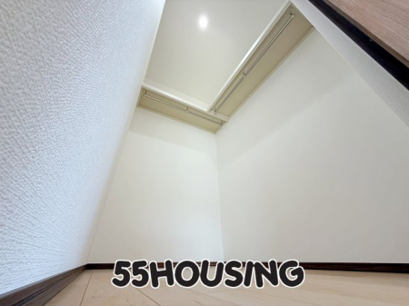 [@-