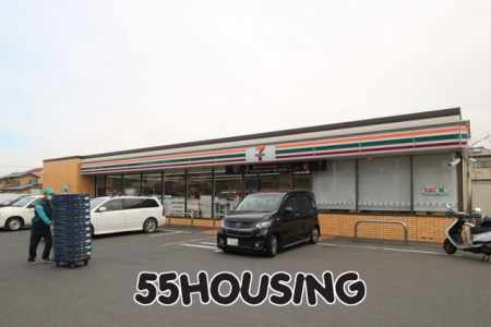 周辺環境　セブンイレブン上尾原市バイパス店 徒歩11分。 850m