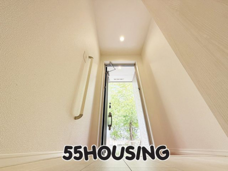 ց@-