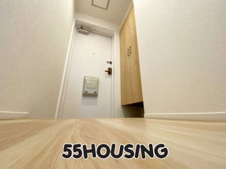 ց@-