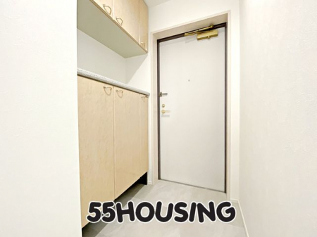 ց@-