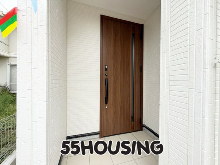 ց@-