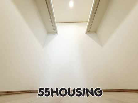 [@-