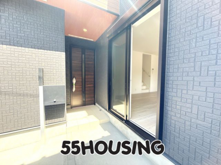 ���ց@-