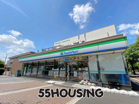 ���ӊ��@�t�@�~���[�}�[�g���ˍ����w�����X �k��7���B 550m