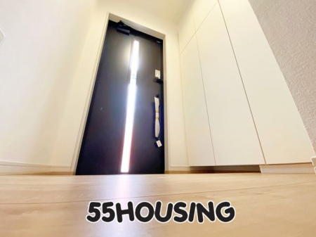 ���ց@-