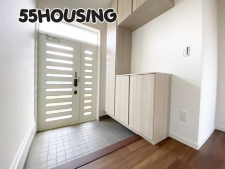 ���ց@-