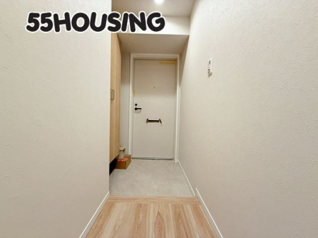���ց@-