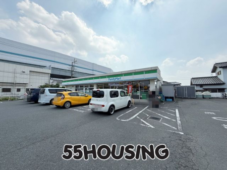 ���ӊ��@�t�@�~���[�}�[�g�������܏��{�X �k��9���B 670m