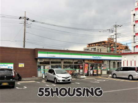 ���ӊ��@�t�@�~���[�}�[�g�������ܑ听����X �k��2���B 110m