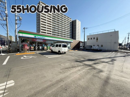 ���ӊ��@�t�@�~���[�}�[�g�������܋{�����꒚�ړX �k��7���B 550m