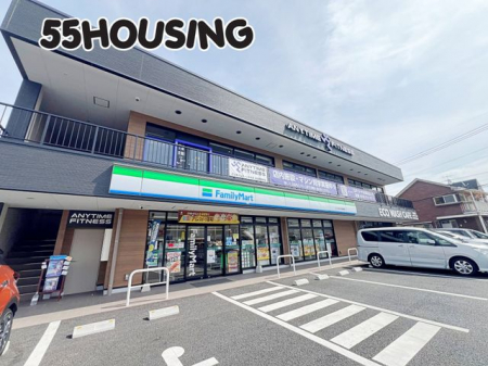 ���ӊ��@�t�@�~���[�}�[�g�������ܑ�v�ۗ̉ƓX �k��19���B 1490m
